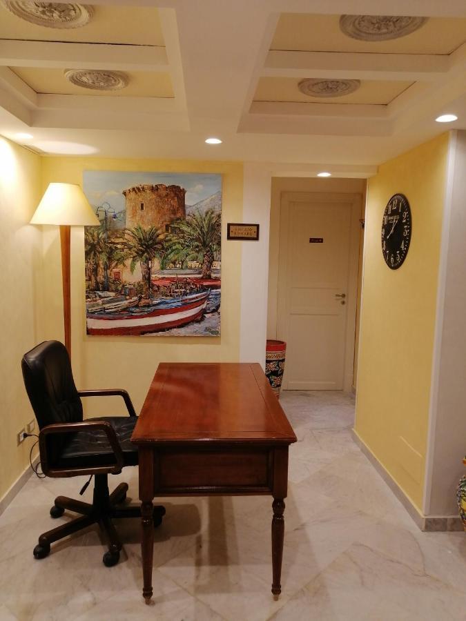 Federico 70 Giada Economy Hotel Palermo Eksteriør billede